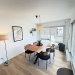 Loc Living 1 公寓 *